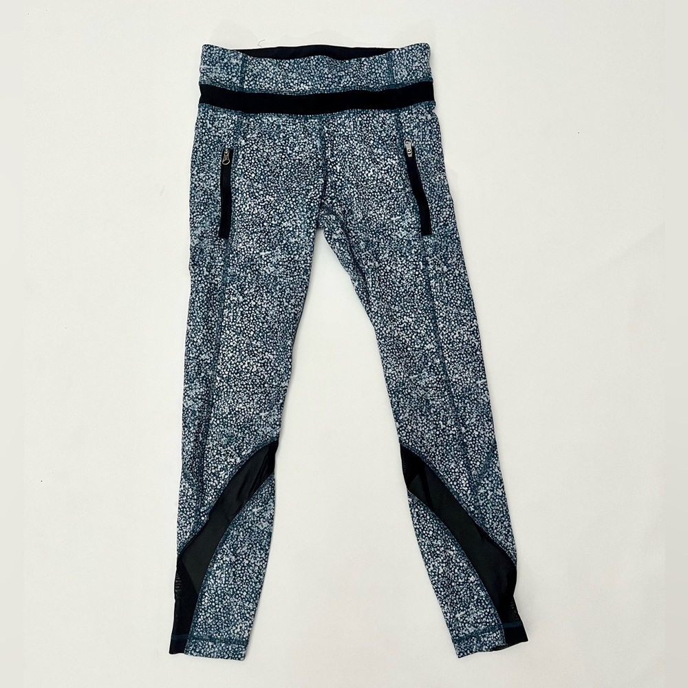 Lululemon size 4 25 inch inseam teal dot leggings with mesh detail at ca…